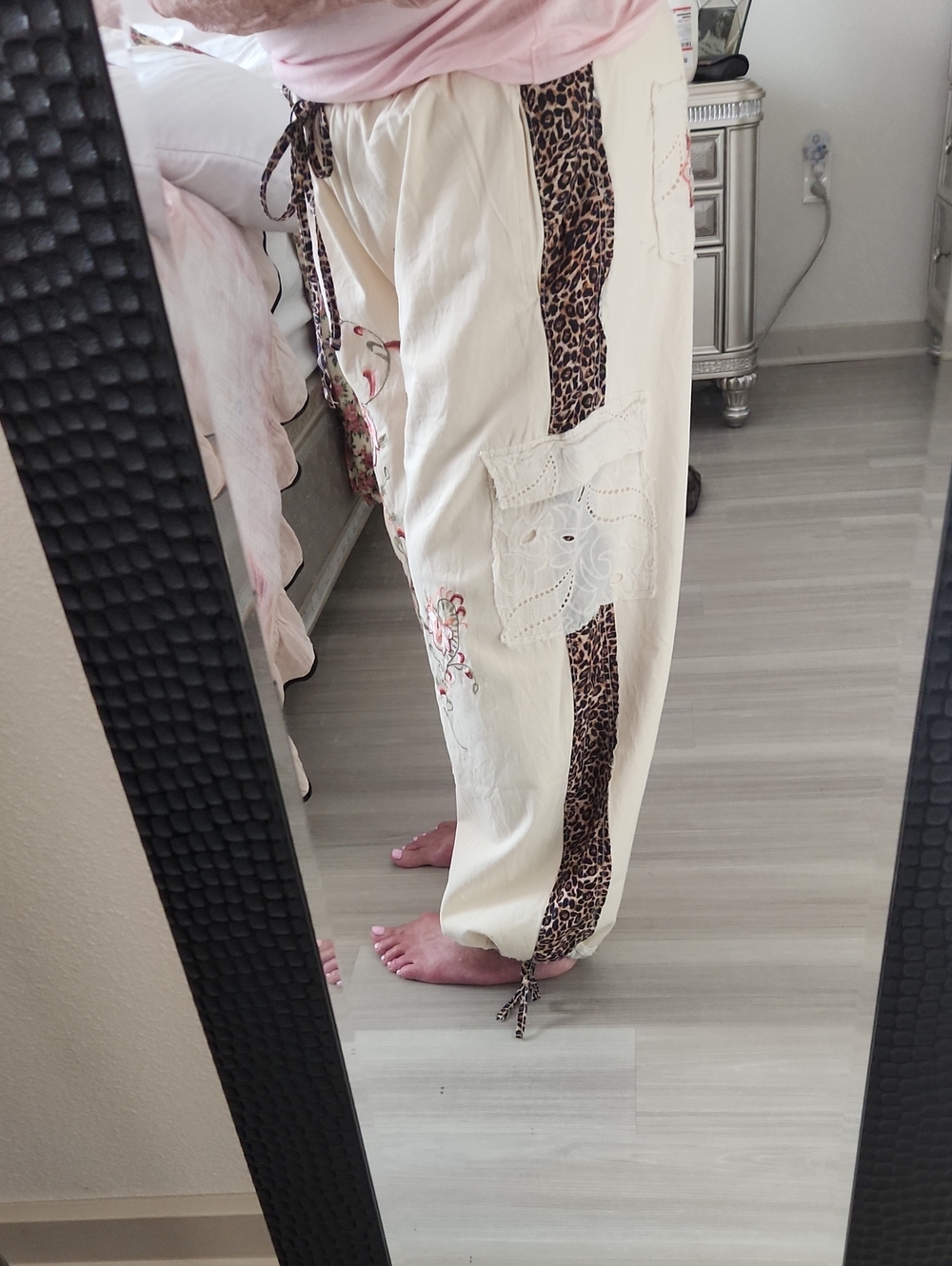 New Wo Tags Embroidered Cream Drawstring Pants with Leopard Trim - Picture 10 of 11